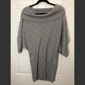 Lola Gray Metallic Cowl Neck Top SZ M